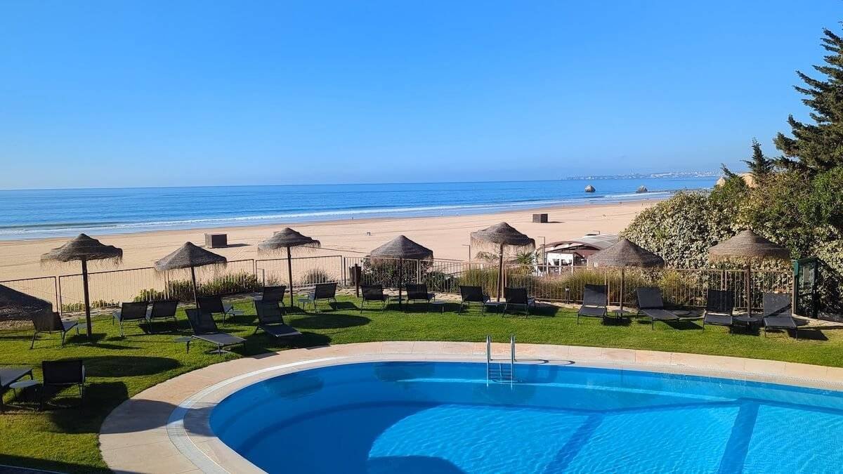 Flucht aus dem Winter: Eine kleine Workation an der Algarve in Portugal 1
