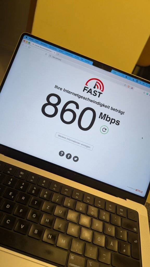 PXL 20251122 025317139