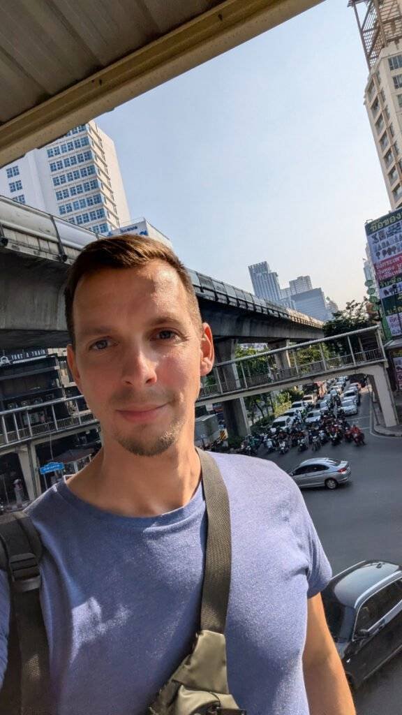 PXL 20251201 082032118