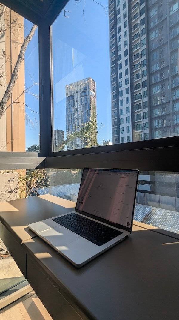 Mein Home Office in Bangkok